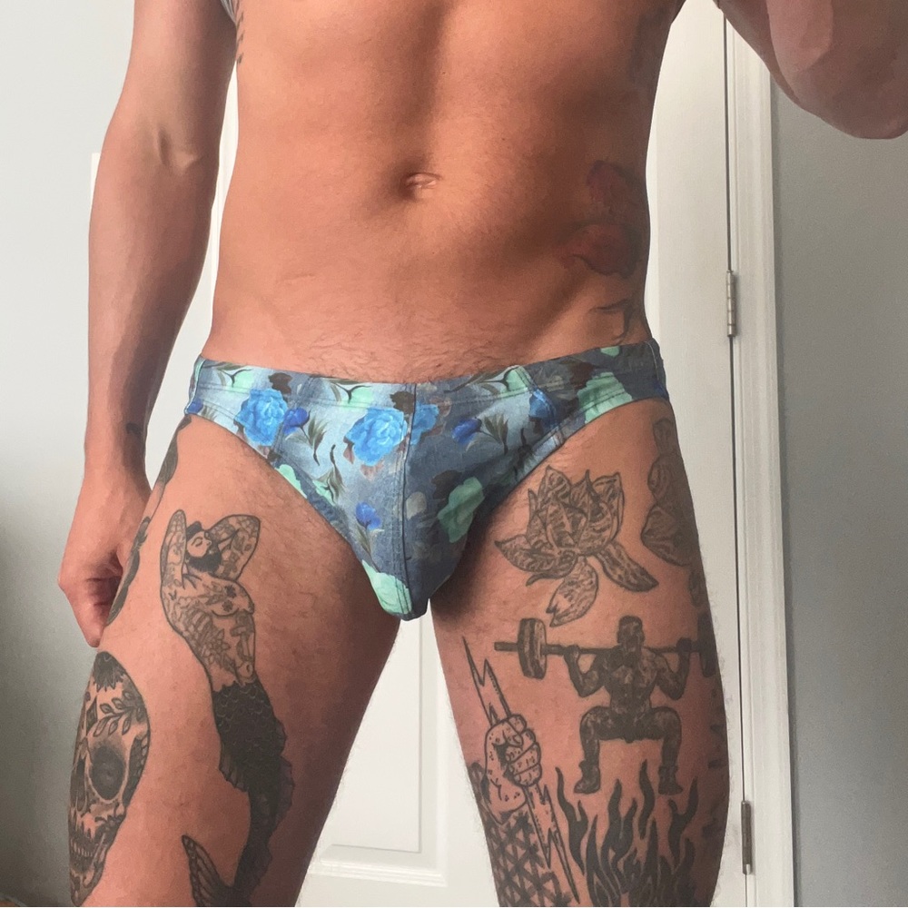 Floral Swim Breif - Built in C Pouch (lifter) - Worn Once - Fits like a medium.